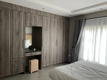 6 Unit Townhouse Complex