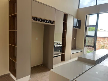 4 Bedroom Garden Flat