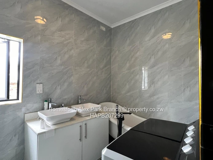 Arlington Estate House On Sale (Sole Mandate)