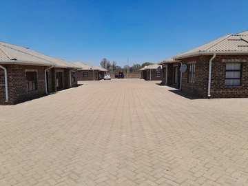 2 Bedroom Garden Flat