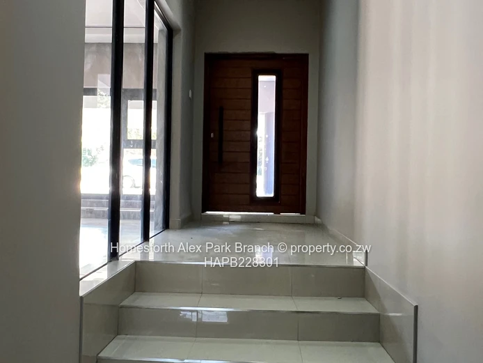 Luxurious Home For Sale In Brookview Estate