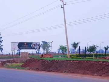 Stands & Residential Land