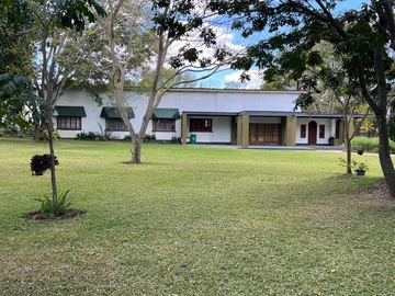 Farm & Agricultural Land