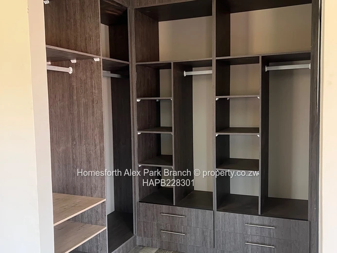 Luxurious Home For Sale In Brookview Estate