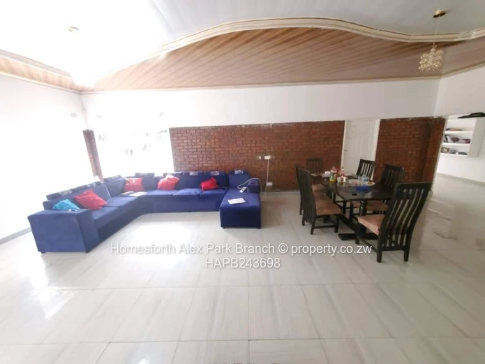 Crowhill Views House To Let