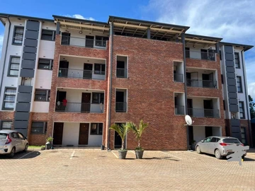 2 Bedroom Flat & Apartment