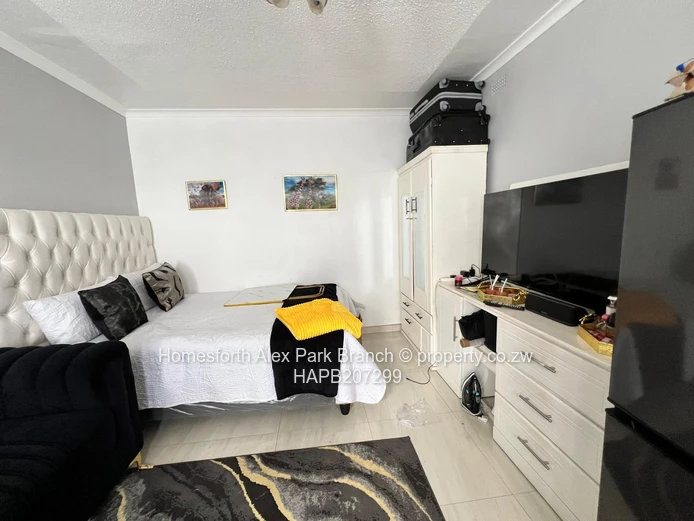 Arlington Estate House On Sale (Sole Mandate)