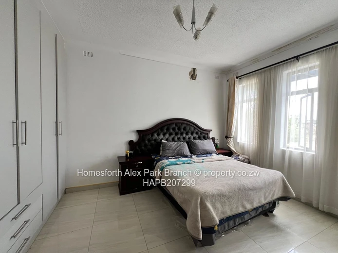 Arlington Estate House On Sale (Sole Mandate)