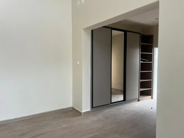 4 Bedroom Garden Flat