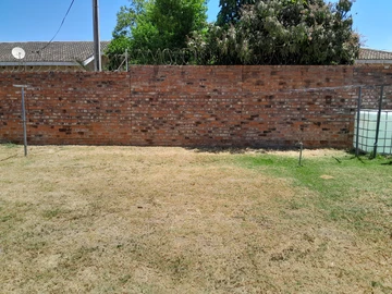 2 Bedroom Garden Flat