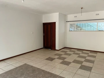 2 Bedroom Garden Flat
